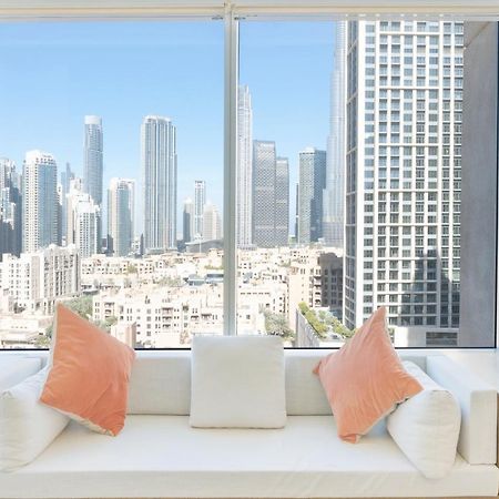 Chic 2Br Apartment, Prime Location Near Dubai Mall - Allsopp&Allsopp Екстериор снимка