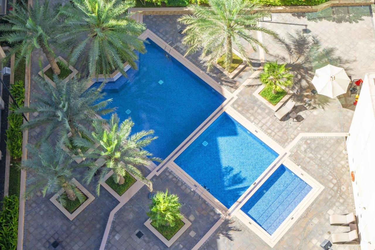 Chic 2Br Apartment, Prime Location Near Dubai Mall - Allsopp&Allsopp Екстериор снимка
