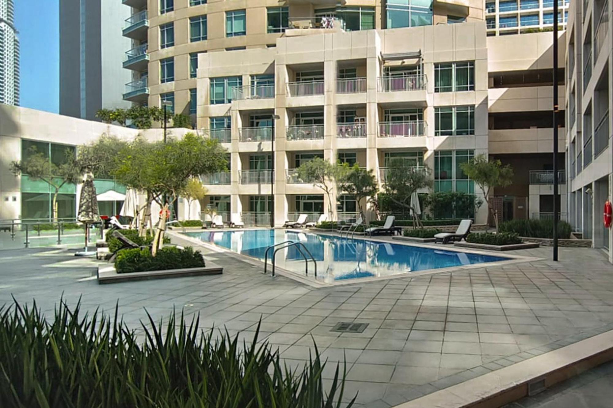 Chic 2Br Apartment, Prime Location Near Dubai Mall - Allsopp&Allsopp Екстериор снимка