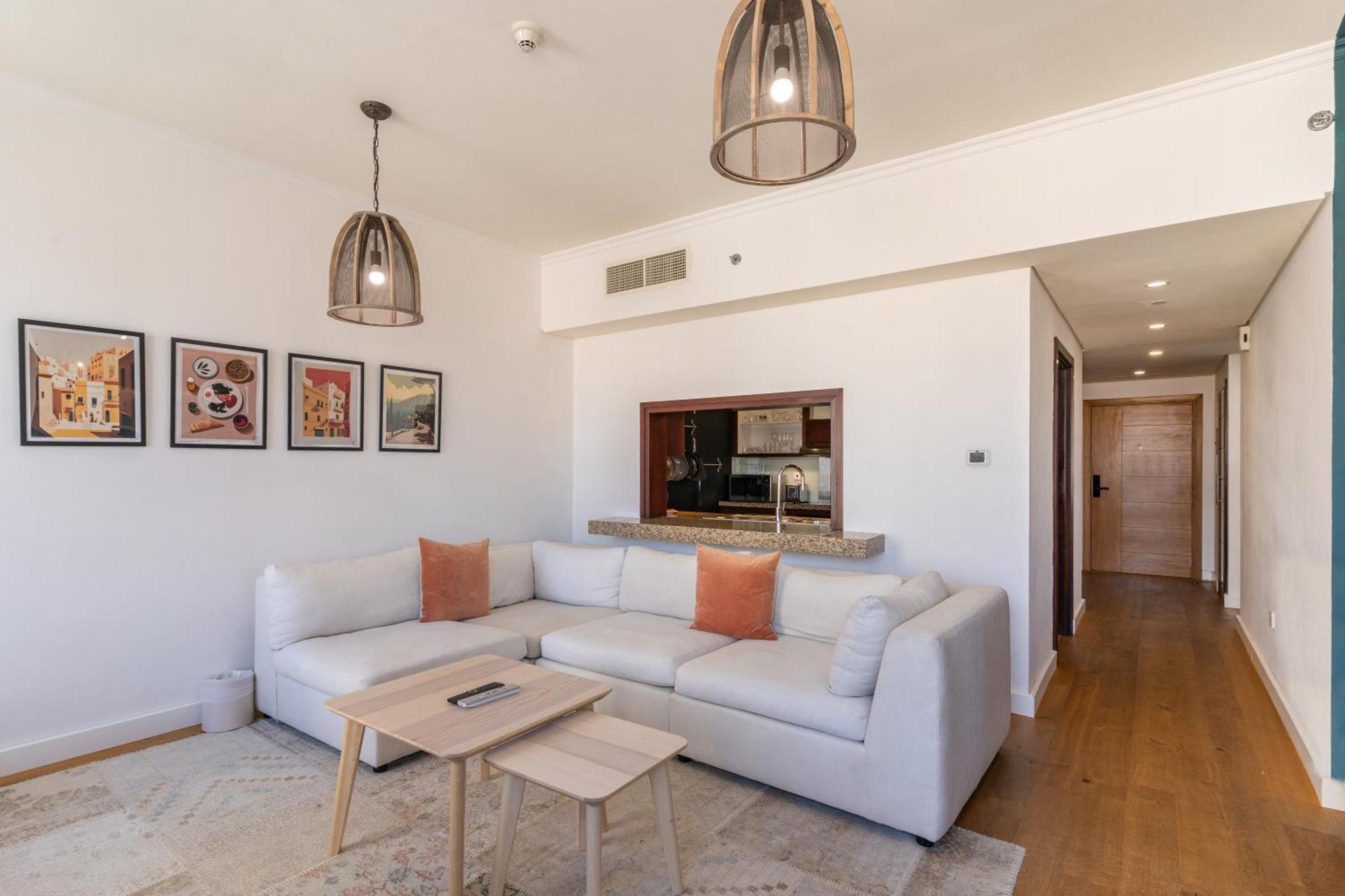 Chic 2Br Apartment, Prime Location Near Dubai Mall - Allsopp&Allsopp Екстериор снимка